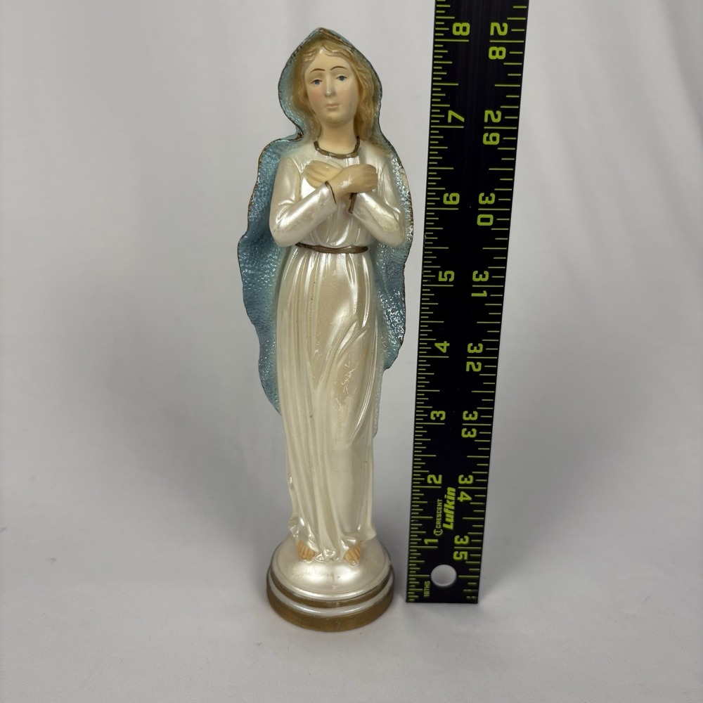 Vintage ARA Madonna Virgin Mary 8" Plastic Blue Veils Figurine Base Chipped - Picture 5 of 5